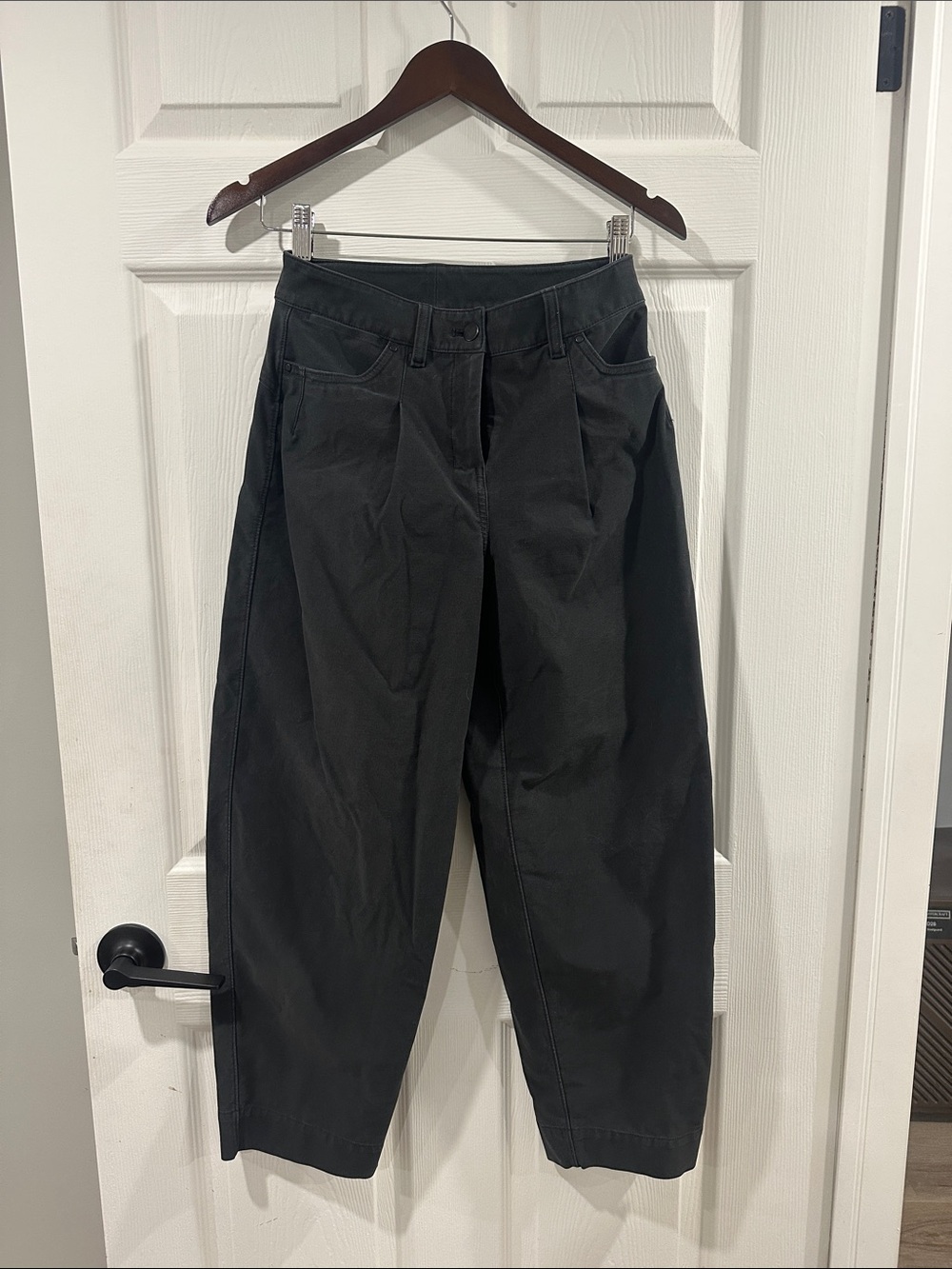 lululemon athletica Black barrel leg Trousers